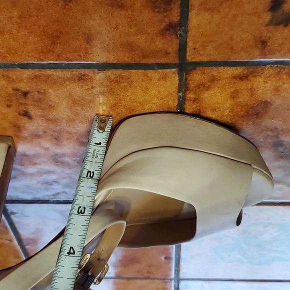 Schutz platform heels - Picture 6 of 8